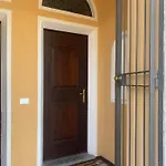 La Maison Des Lions Vacanze Appartement *