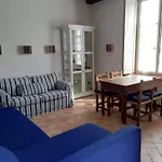 La Maison Des Lions Vacanze Appartement *