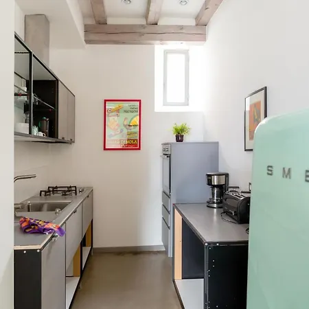 La Maison Des Lions Vacanze Accesso Diretto Localita 아파트