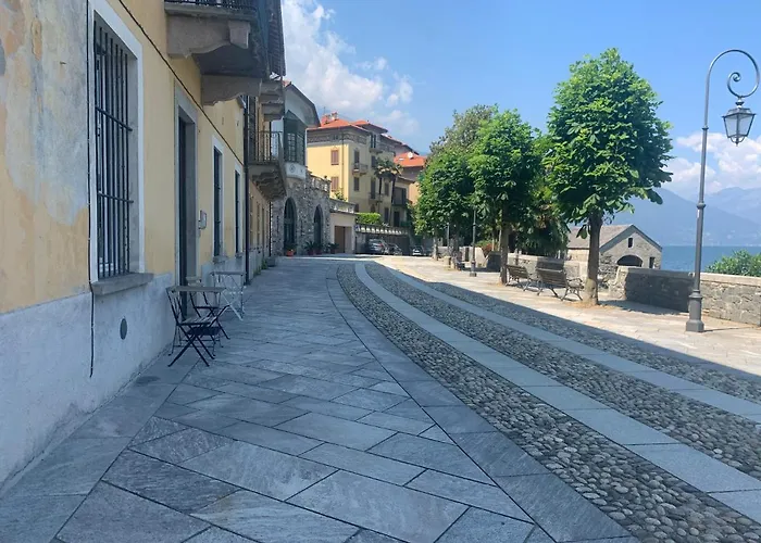 La Maison Des Lions Vacanze Accesso Diretto Localita Apartamento Cannobio