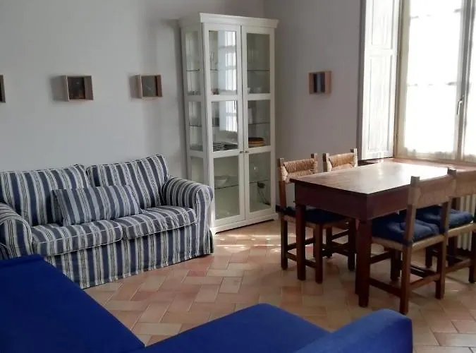 La Maison Des Lions Vacanze Accesso Diretto Localita 아파트 *