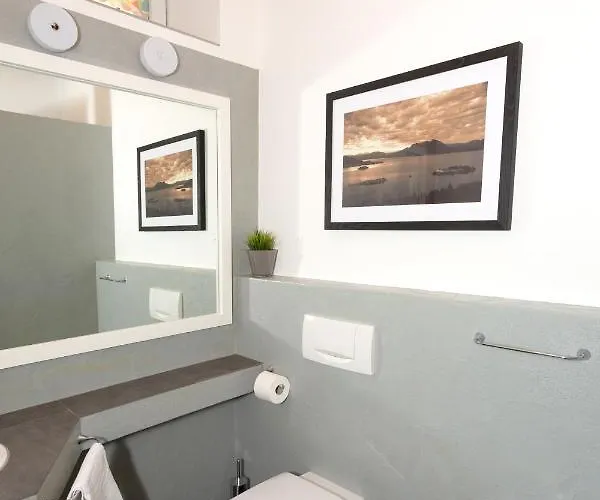 La Maison Des Lions Vacanze Accesso Diretto Localita * 카노비오