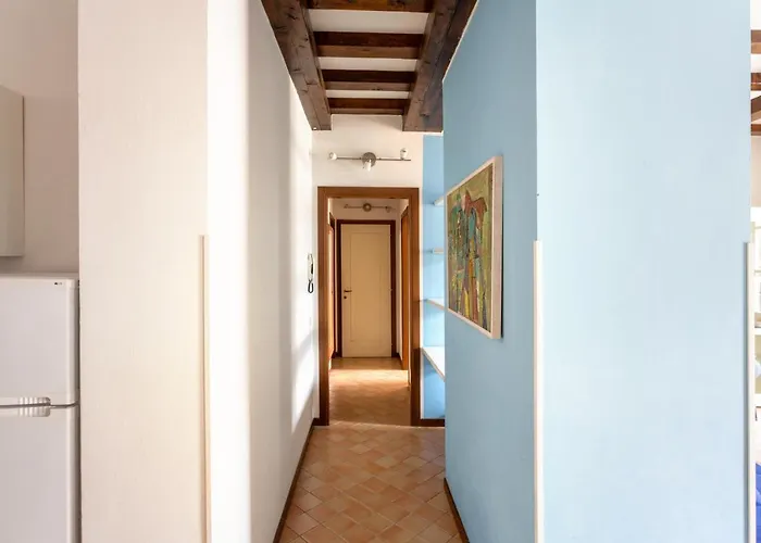 La Maison Des Lions Vacanze Accesso Diretto Localita 아파트 *